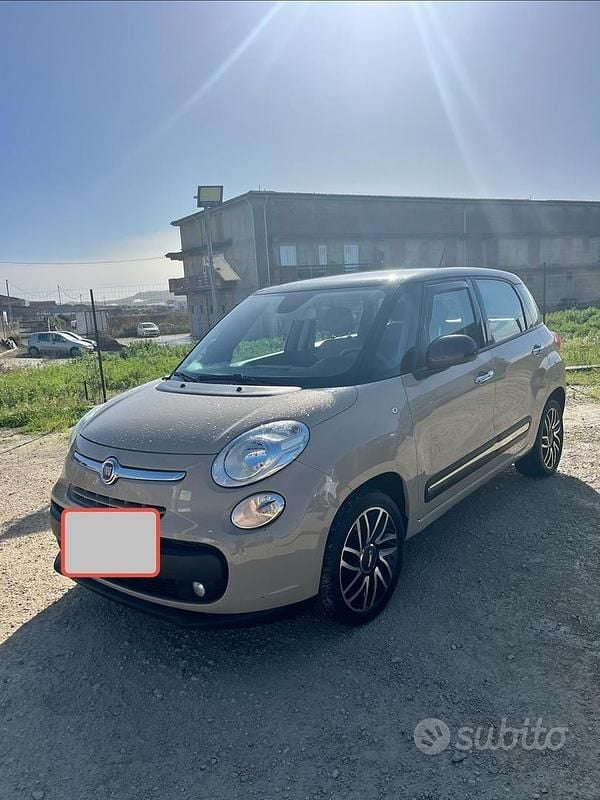 Usata Fiat 500L Lounge 105 CV (77 kW) 2014 Beige Monovolume