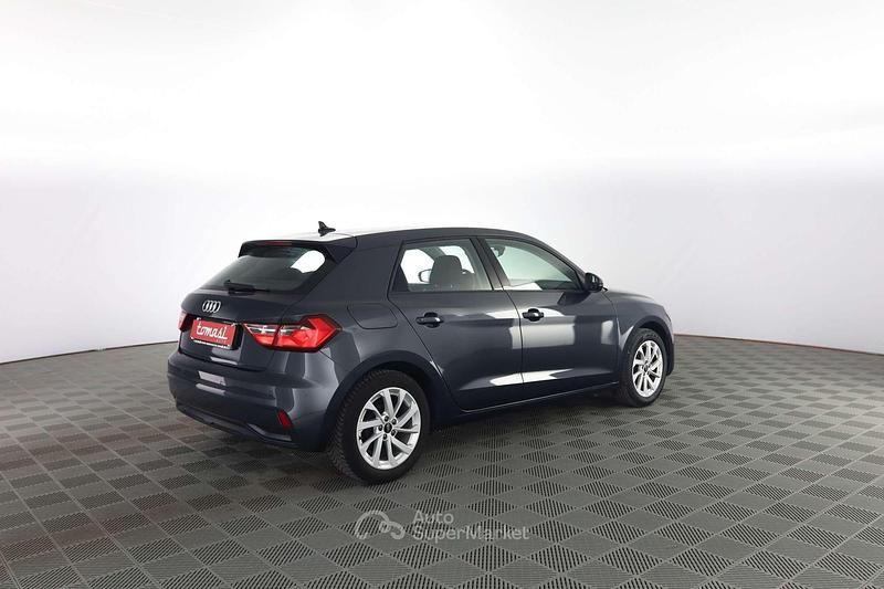 Usata Audi A1 Admired 95 CV (69 kW) 2022 Grigio manhattan SUV