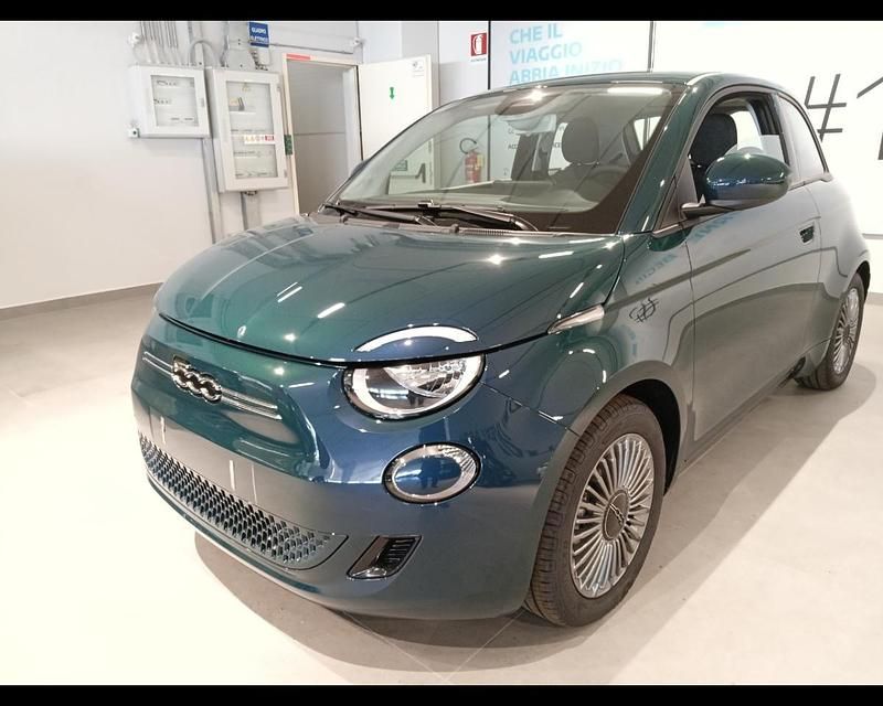 Usata Fiat 500e Icon 86 kW (118 CV) 2023 Blu Berlina