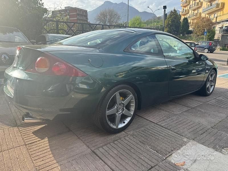 Begagnad Ford Cougar 170 HK (125 kW) 2000 Grön Sportkupé