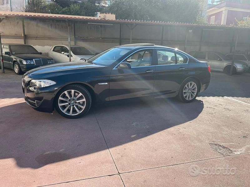 Usata BMW 530 245 CV (180 kW) 2010 Nero Berlina