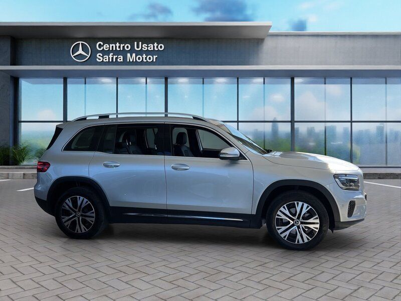 Usata Mercedes GLB180 Advanced 116 CV (85 kW) 2024 Argento iridio SUV