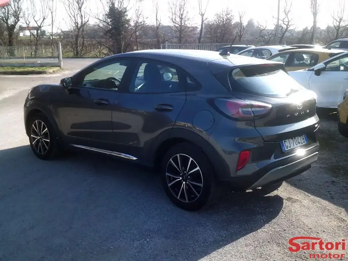 Usata Ford Puma 125 CV (91 kW) 2022 Grigio SUV