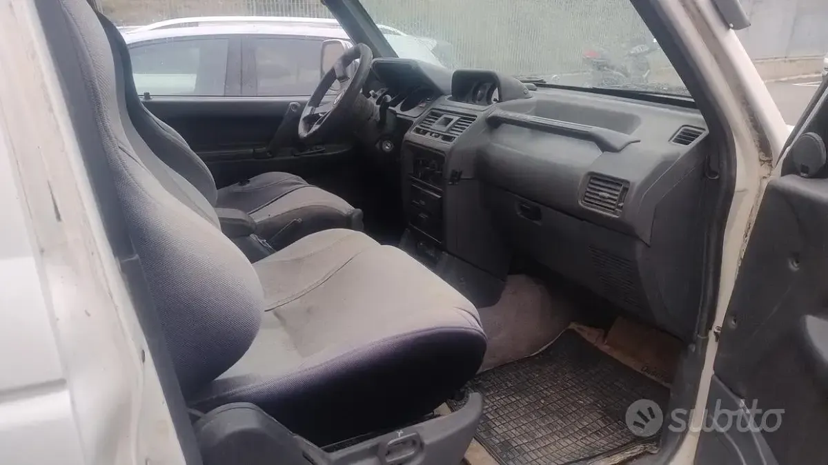 Usata Mitsubishi Pajero 1993 Bianco SUV