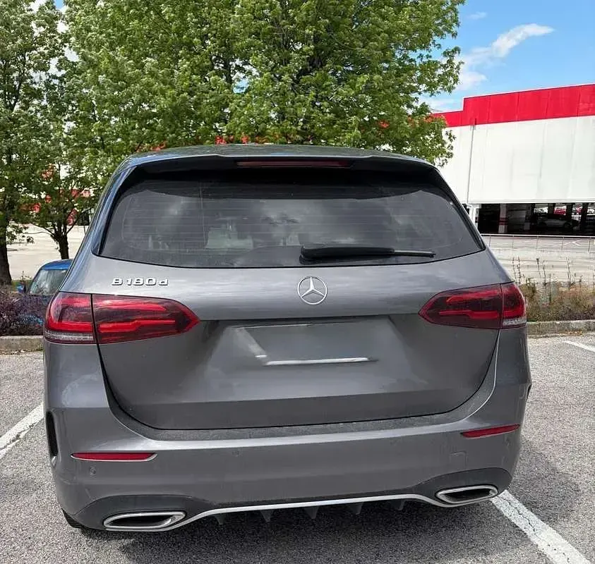 Usata Mercedes B180 116 CV (85 kW) 2021 Monovolume