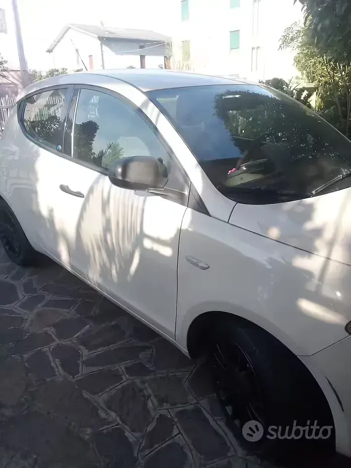 Usata Lancia Ypsilon 60 CV (44 kW) 2018 Utilitaria