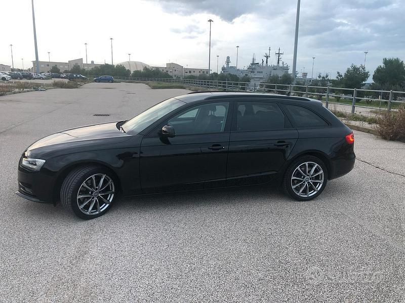 Usata Audi A4 150 CV (110 kW) 2015 Nero Station wagon