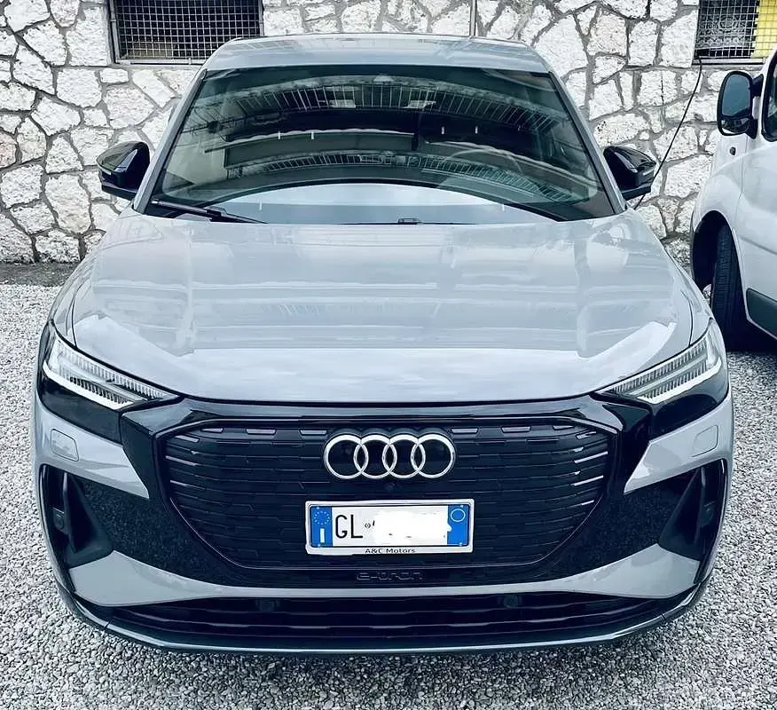 Usata Audi Q4 e-tron S-Line 69 kW (95 CV) 2022 Grigio SUV