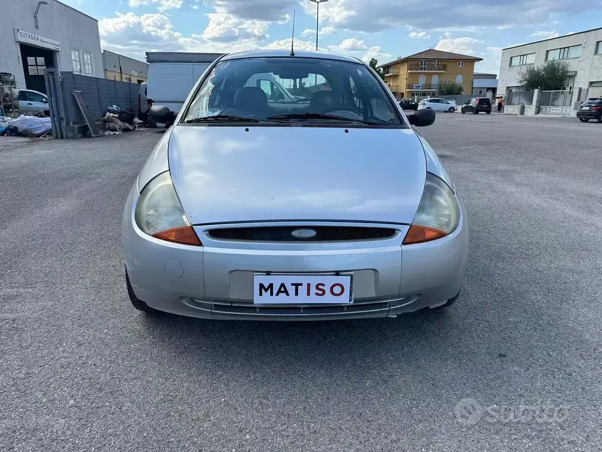 Usata Ford Ka 60 CV (44 kW) 2001 Grigio Utilitaria