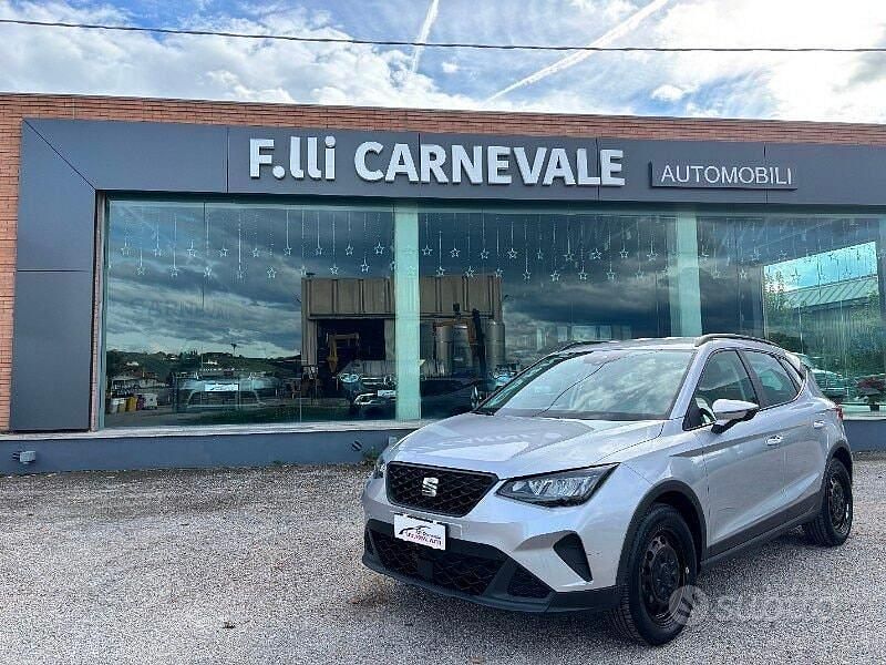 Usata 2023 Seat Arona Reference SUV | 15.680 € (Buon prezzo) - Immagine 1/4