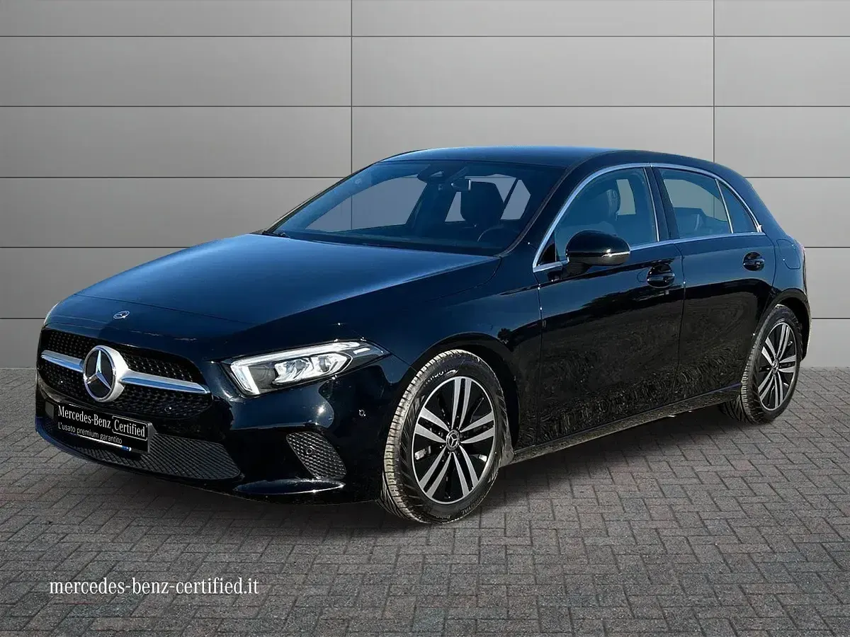 Usata Mercedes A180 Sport 116 CV (85 kW) 2018 Berlina