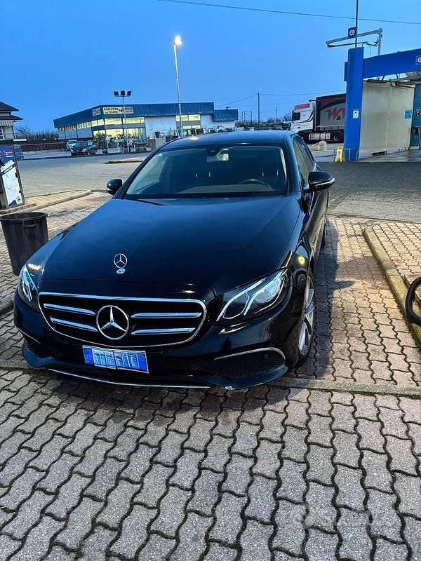Usata Mercedes E220 194 CV (142 kW) 2019