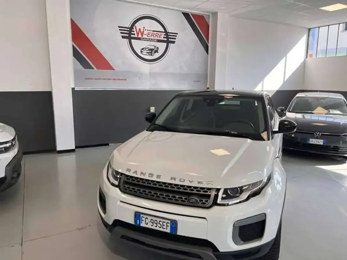 Usata Land Rover Range Rover evoque Pure 150 CV (110 kW) 2017 Tetto nero SUV