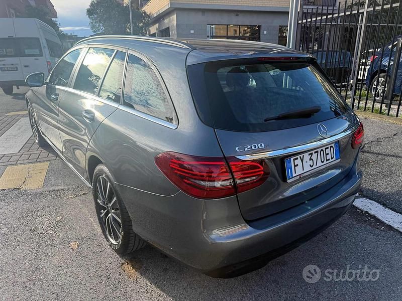 Usata Mercedes C200 Business 160 CV (117 kW) 2019 Grigio Station wagon