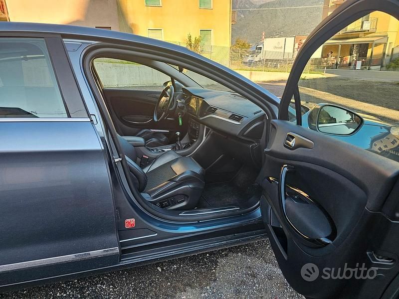 Usata Citroën C5 Exclusive 163 CV (119 kW) 2012 Grigio Berlina