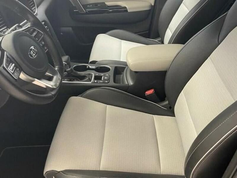 Usata Kia Sportage GT-Line 185 CV (136 kW) 2020 Grigio SUV