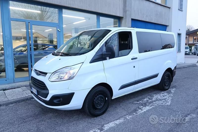 Usata Ford Transit Custom Trend 131 CV (96 kW) 2017 Bianco Station wagon