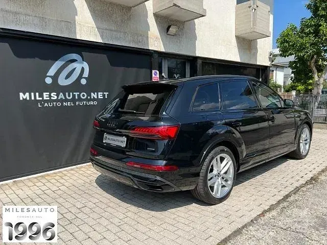 Usata Audi Q7 S-Line 286 CV (210 kW) 2022 Nero SUV