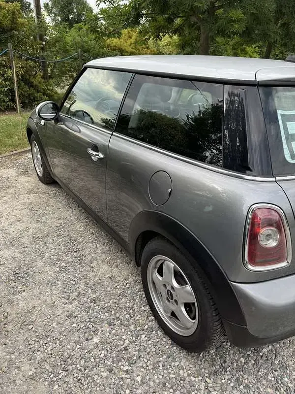 Usata Mini ONE 90 CV (66 kW) 2009 Utilitaria