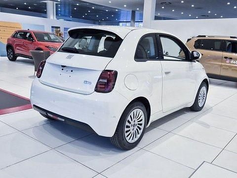 Nuova Fiat 500e Tech 86 kW (118 CV) 2026 Bianco Utilitaria