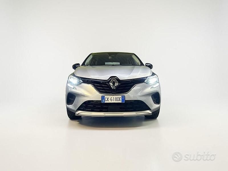 Second-hand Renault Captur Business 101 CP (74 kW) 2022 Gri SUV