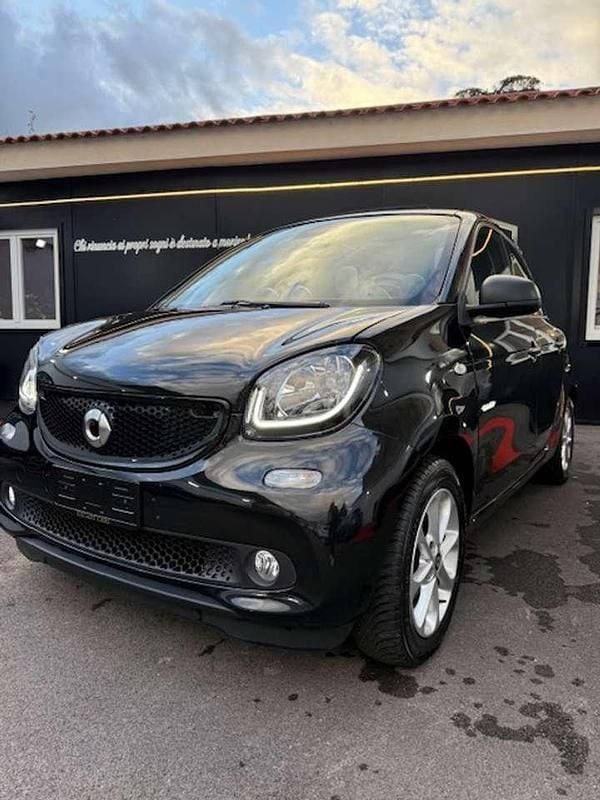Usata Smart ForFour Passion 90 CV (66 kW) 2018 Nero Utilitaria