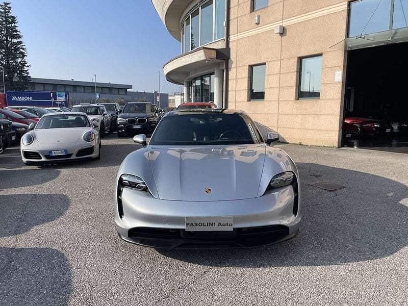 Usata Porsche Taycan 119 kW (163 CV) 2021 Dolomite met Berlina