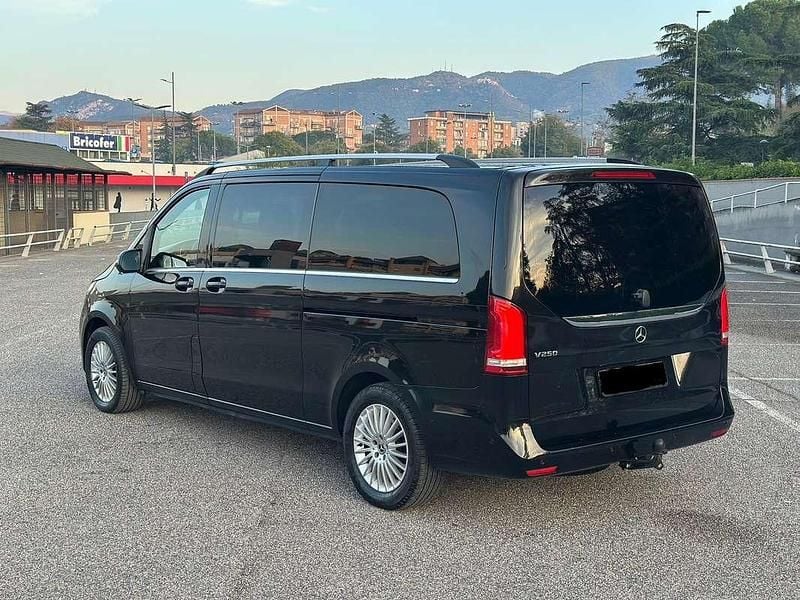 Usata Mercedes V250 192 CV (141 kW) 2019 Nero Monovolume