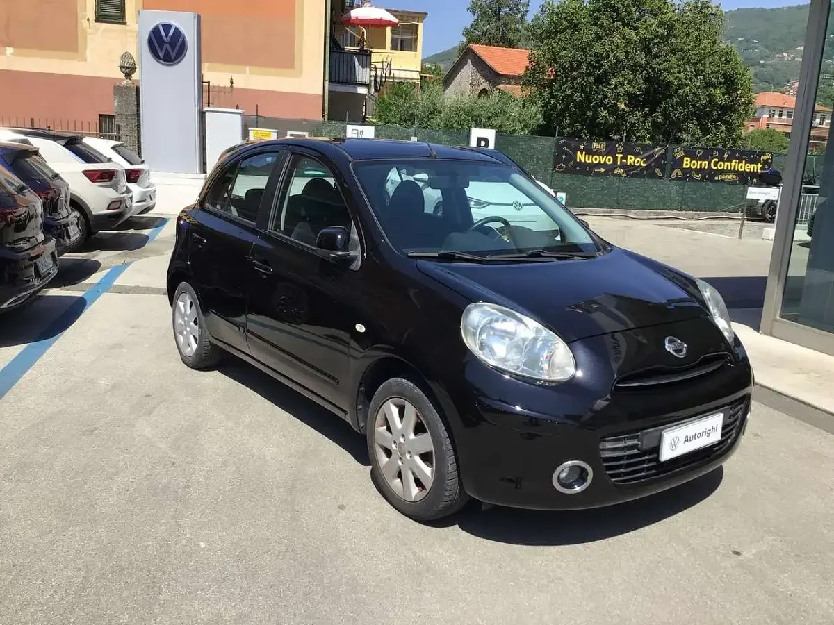 Usata Nissan Micra Acenta 98 CV (72 kW) 2012 Nero Utilitaria