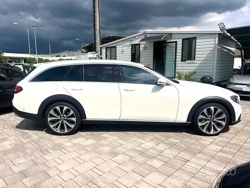 Usata Mercedes E400 Premium 340 CV (250 kW) 2019 Bianco Station wagon