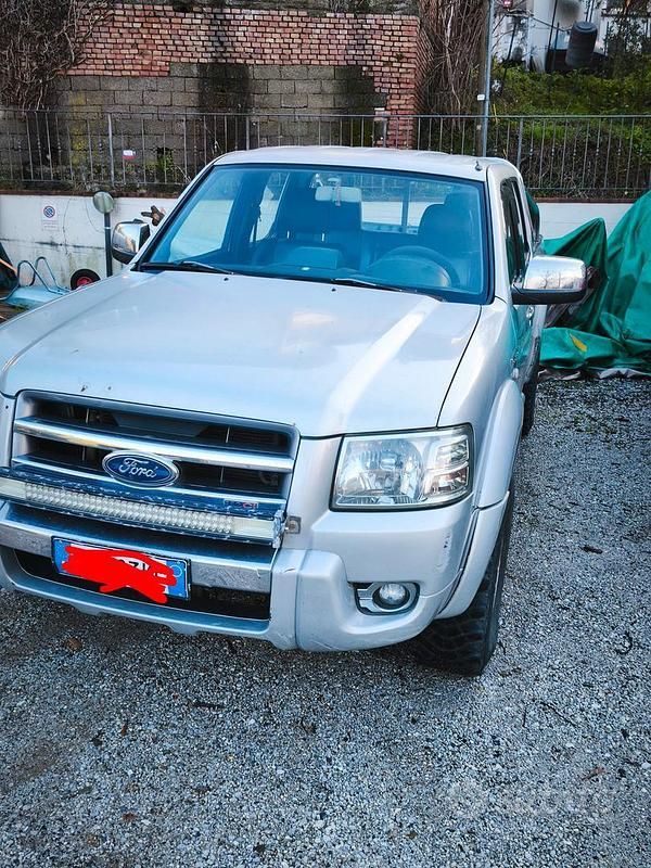 Usata Ford Ranger Limited 143 CV (105 kW) 2007 Grigio Pick-up