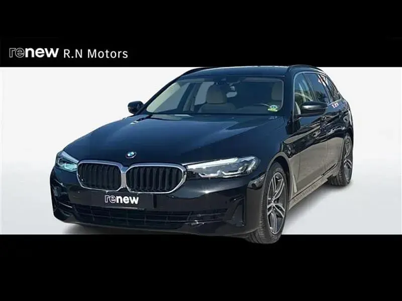 Usata BMW 520 Efficient Dynamics 190 CV (139 kW) 2024 Nero Station wagon