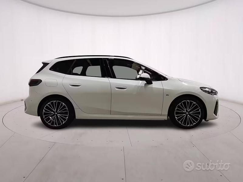 Usata BMW 218 Active Tourer M Sport 150 CV (110 kW) 2025 Alpin white Monovolume