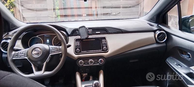 Usata Nissan Micra Acenta 90 CV (66 kW) 2018 Nero Utilitaria