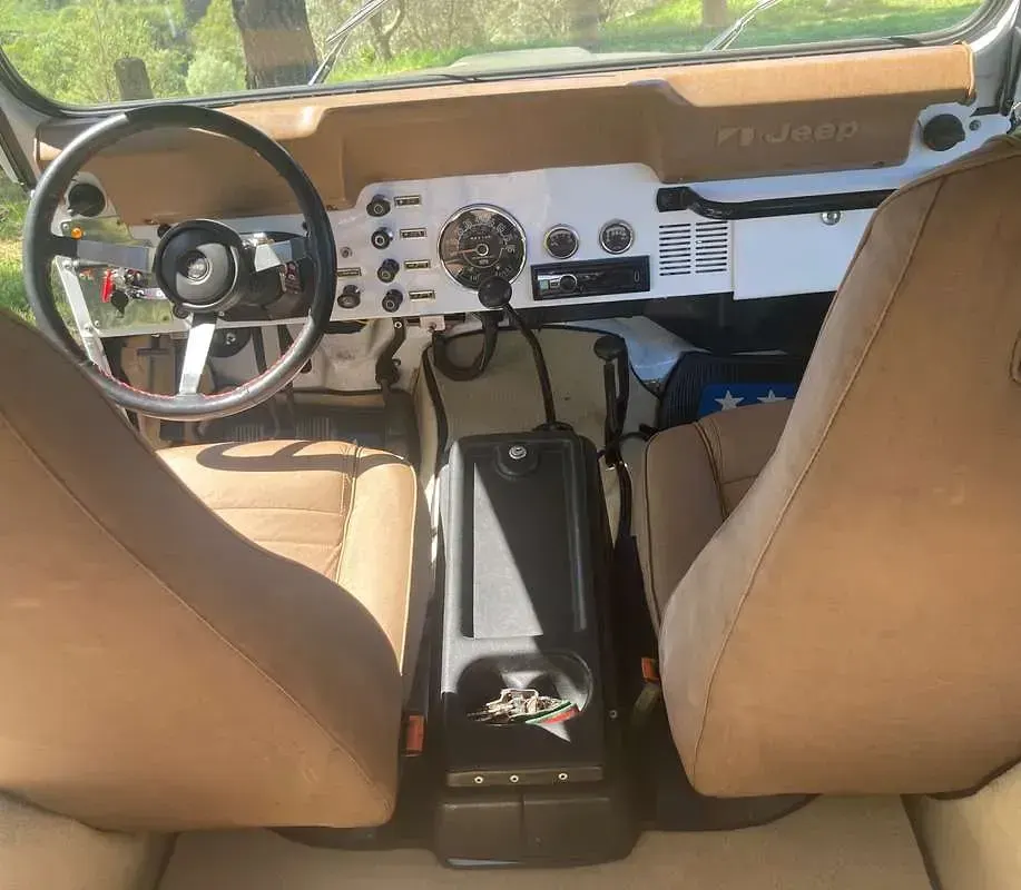 Usata Jeep CJ 150 CV (110 kW) 1976 Bianco SUV
