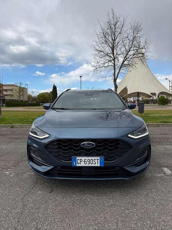 Usata Ford Focus ST-Line 125 CV (91 kW) 2023 Blu/azzurro Station wagon