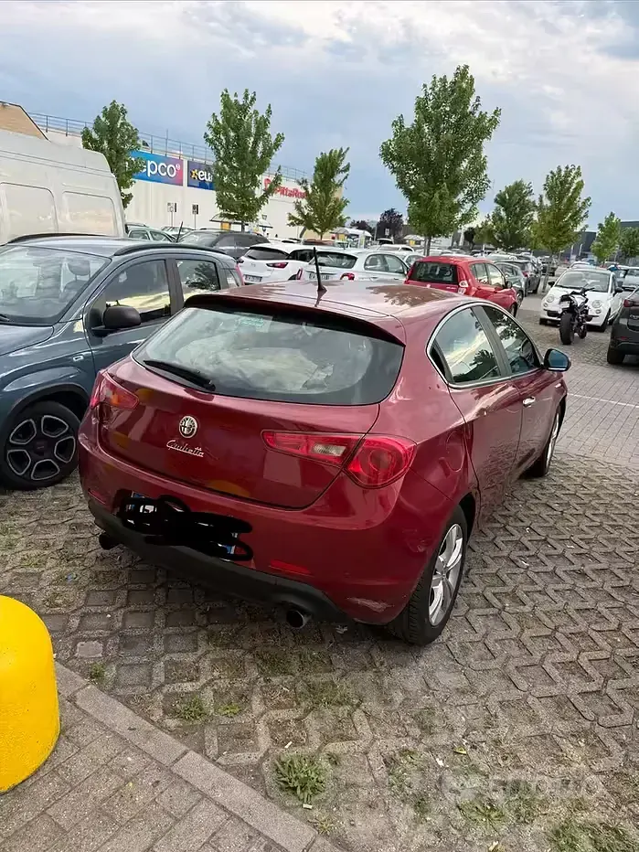 Usata Alfa Romeo Giulietta Progression 170 CV (125 kW) 2011 Utilitaria