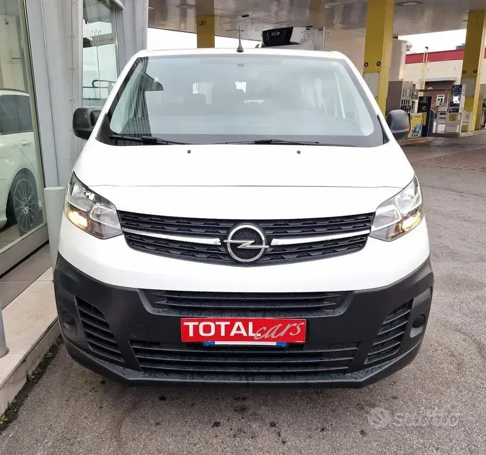 Usata Opel Vivaro-e Combi S 102 CV (75 kW) 2020 Bianco Monovolume