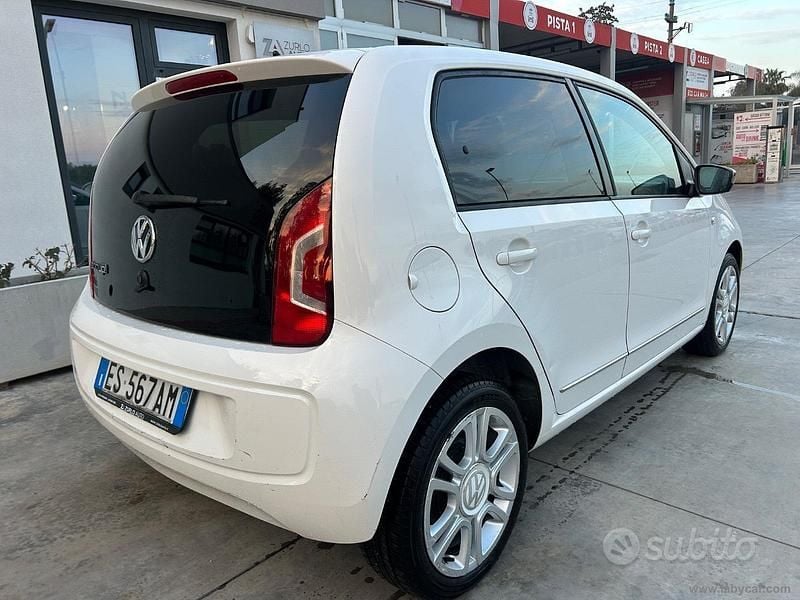 Usata VW up! move up! 68 CV (50 kW) 2013 Bianco Utilitaria