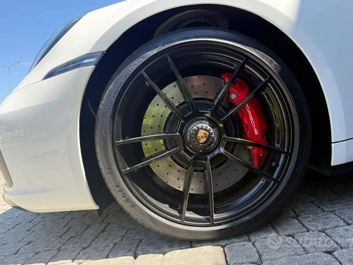 Usata Porsche 911 Carrera GTS 480 CV (353 kW) 2023 Bianco Coupé