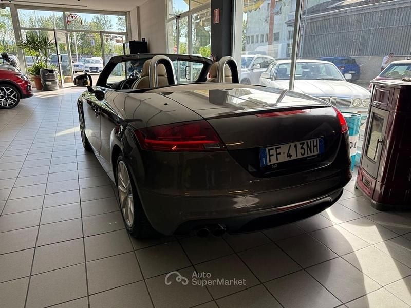 Usata Audi TT Roadster 170 CV (125 kW) 2012 Marrone Cabrio