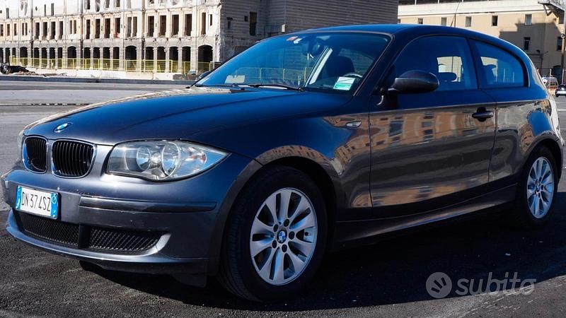 Usata BMW 116 125 CV (91 kW) 2008 Grigio Utilitaria