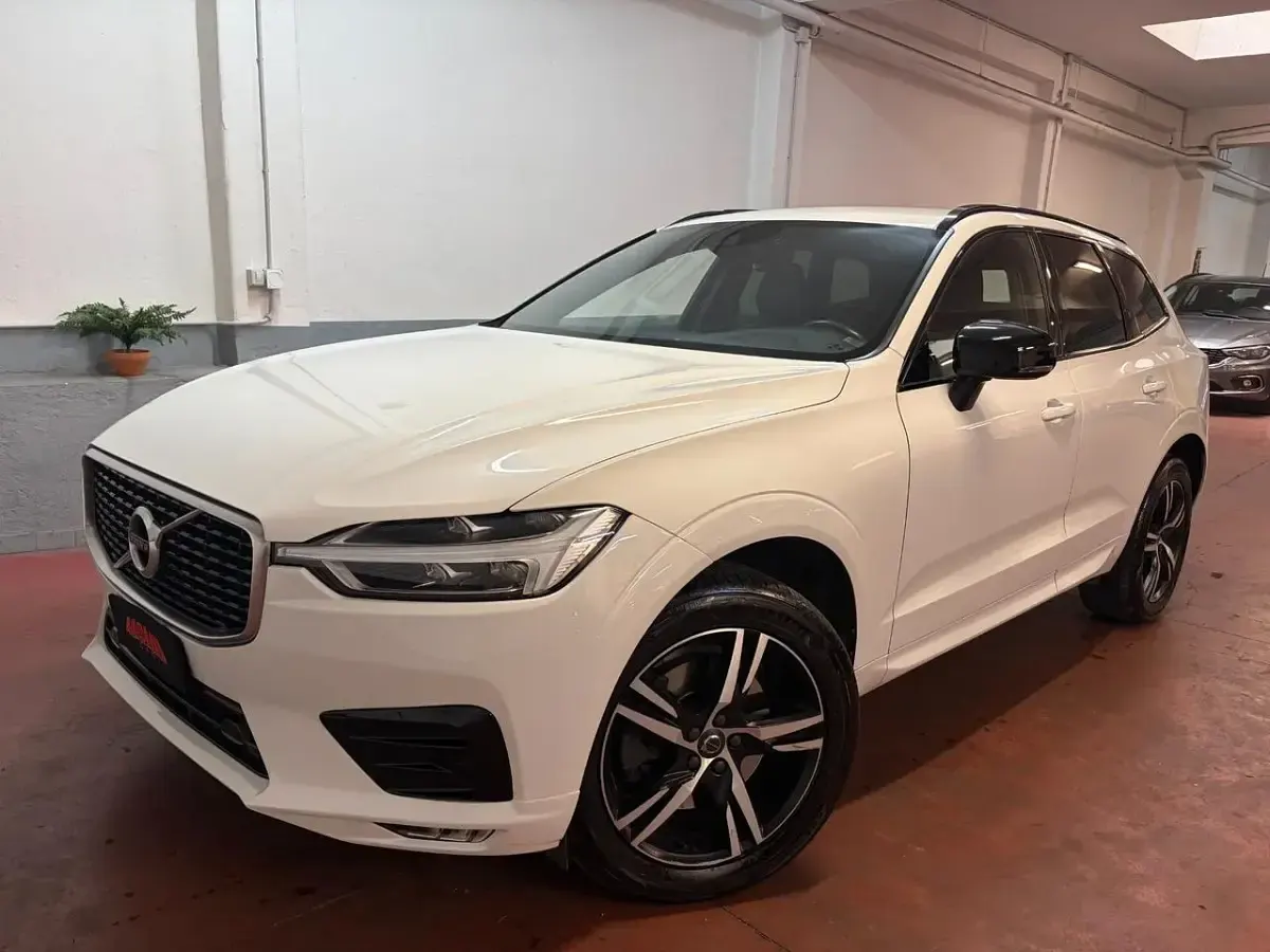 Usata Volvo XC60 R-Design 197 CV (144 kW) 2020 Bianco SUV
