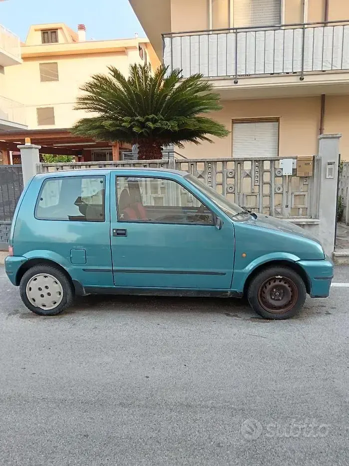 Usata Fiat 500 120 CV (88 kW) 1996 Bluazzurro Utilitaria