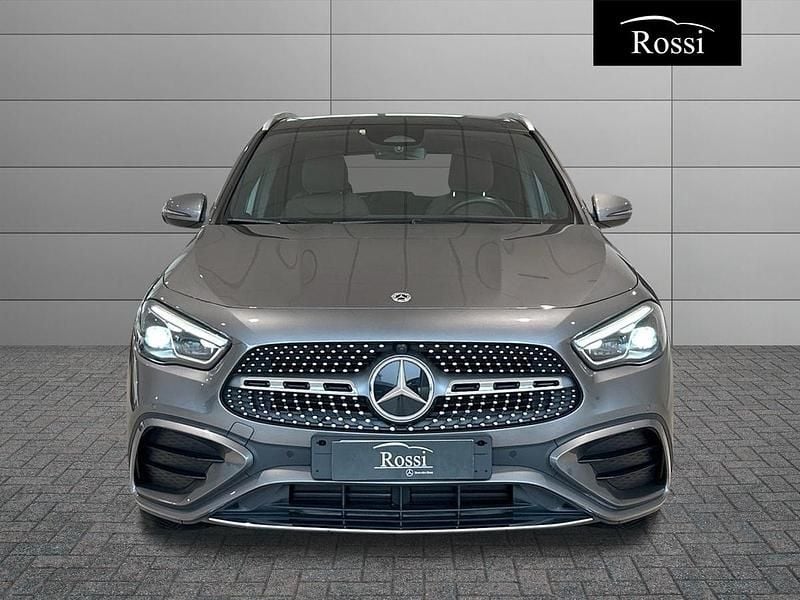 Usata Mercedes GLA200 AMG Line Premium Plus 150 CV (110 kW) 2024 Grigio medio metallizzato SUV