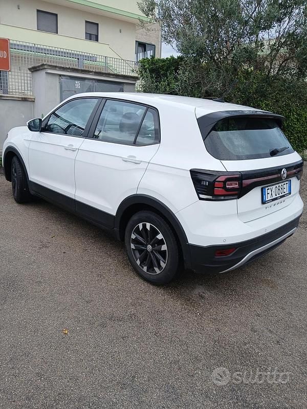 Bianco Usata 2019 VW T-Cross SUV | 17.500 € (Cara) - Immagine 1/4