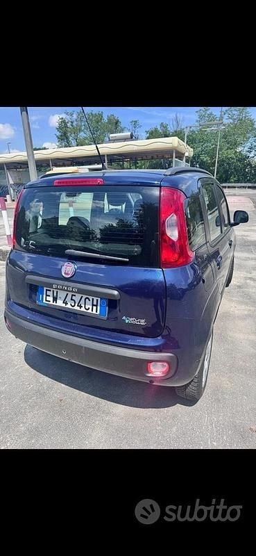 Usata Fiat Panda Lounge 2015 Blu Berlina