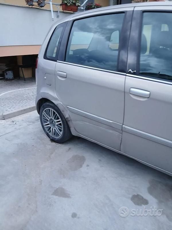Occasion Lancia Musa 90 PK (66 kW) 2008 Grijs MPV