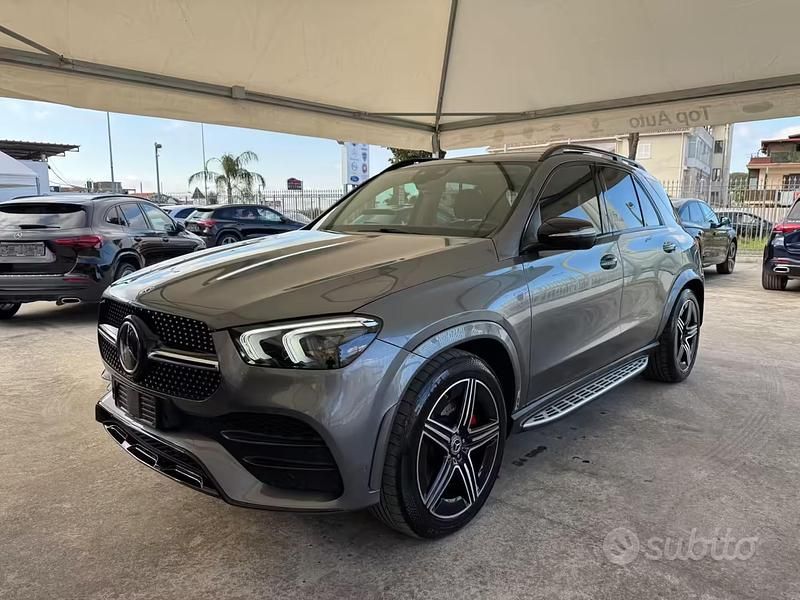 Usado Mercedes GLE300 Premium Plus 272 CV (200 kW) 2022 Gris SUV