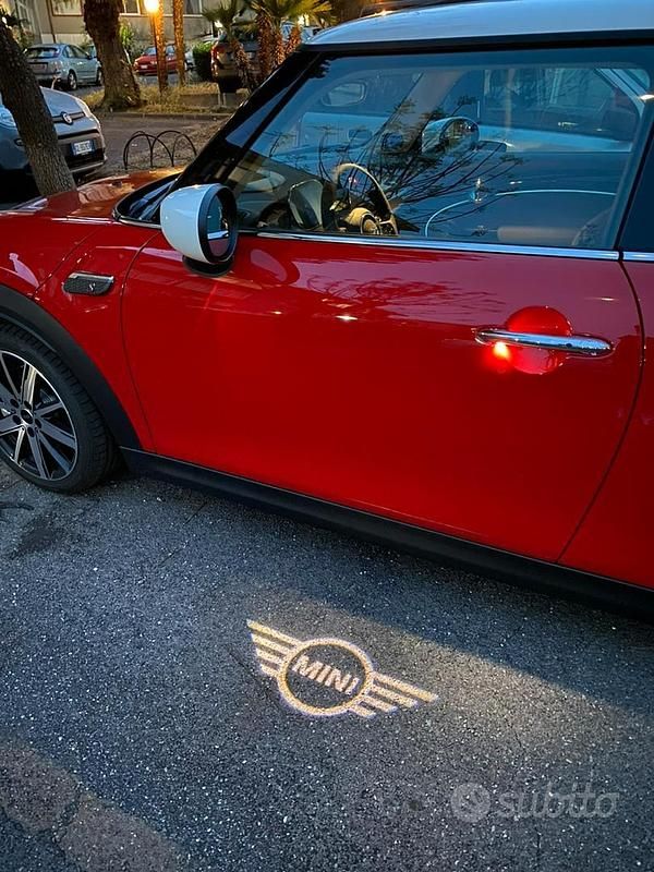 Usata Mini Cooper S Classic 178 CV (130 kW) 2023 Rosso Utilitaria